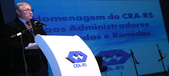 Uma homenagem àqueles que dedicaram parte de sua vida à Administração