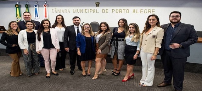 CRA-RS prestigia homenagem à AJE na Câmara Municipal de Vereadores de Porto Alegre