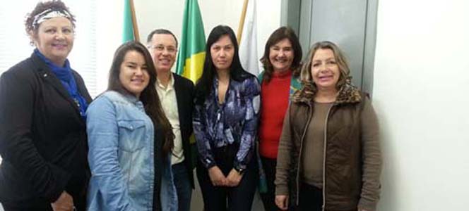 Seccional de Passo Fundo recebe visita da vice-presidente institucional do CRA-RS